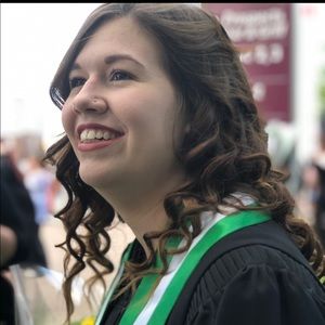 Meet your Posher, Karina